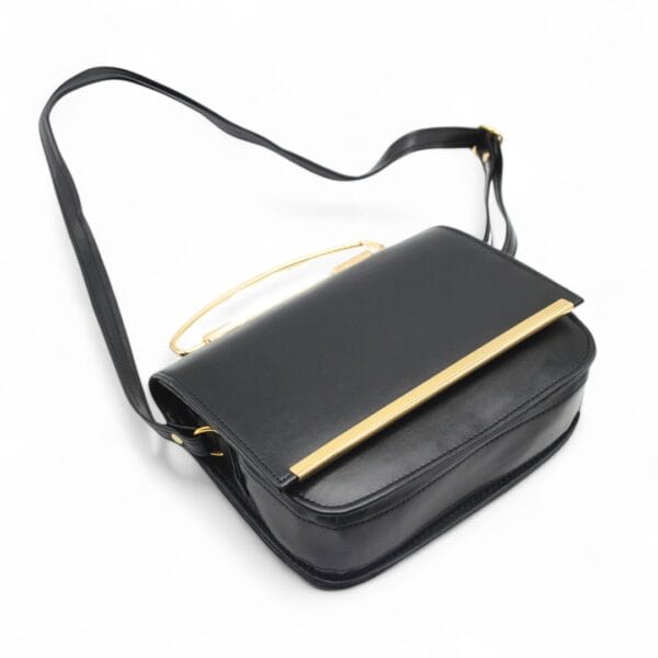 Luxe-Black-Crossbody-2
