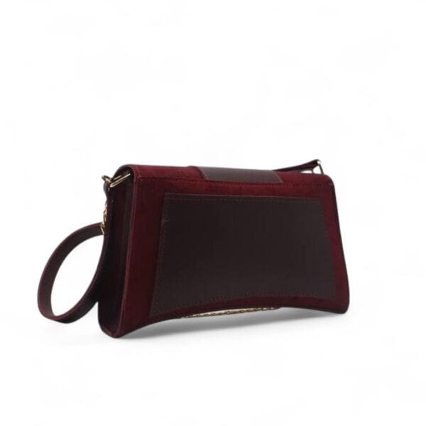 Wavy Maroon-4