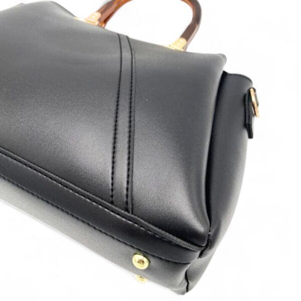 Anna -lack-Handbag-3