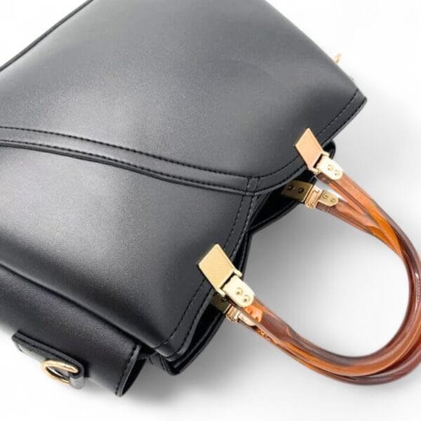 Anna -lack-Handbag-4