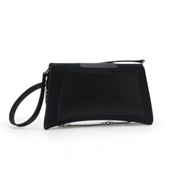 Wavy Black-4