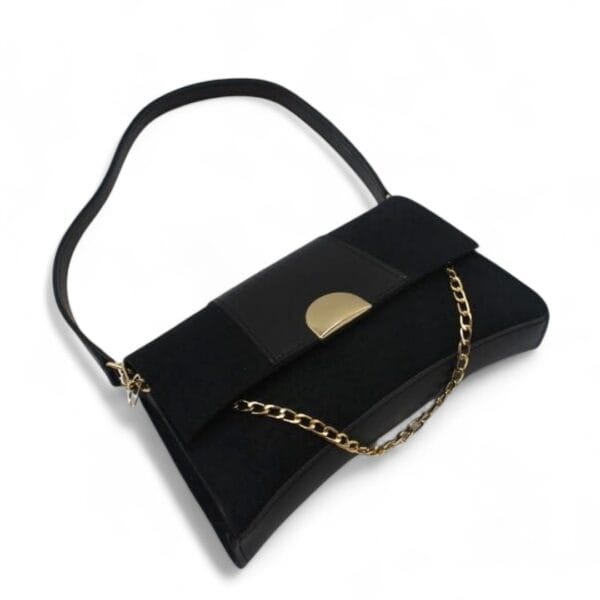 Wavy Black-2