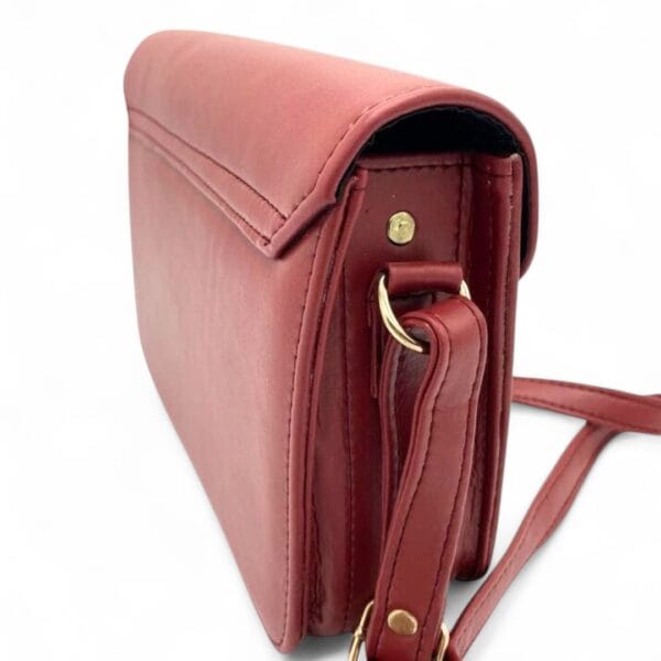 Charmy-Maroon-Crossbody-4